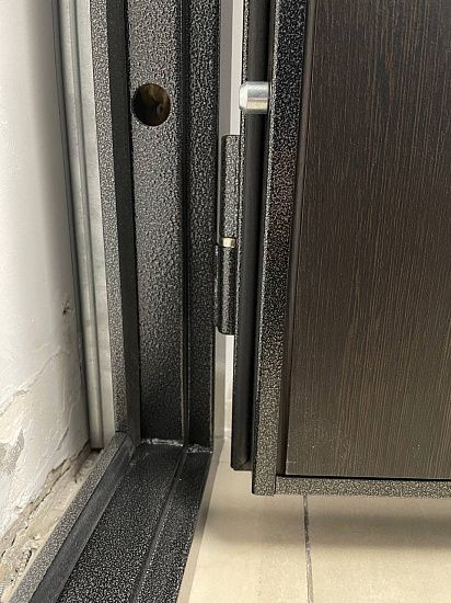 Входная дверь  