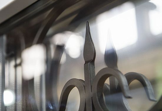 Входная дверь  