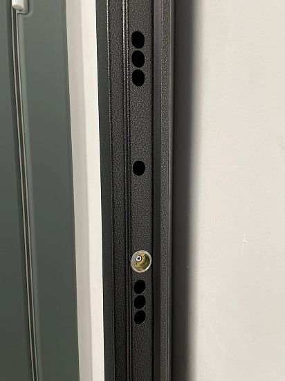 Входная дверь  